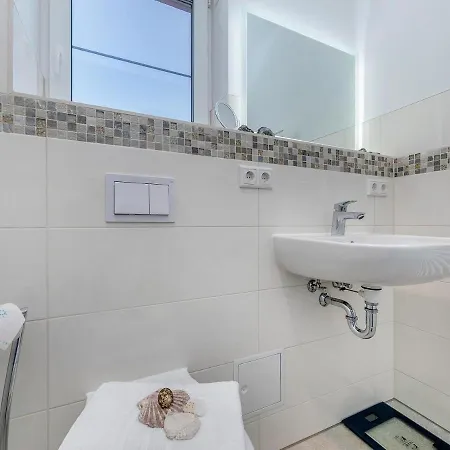 Strandwiese Windsegler Apartment *